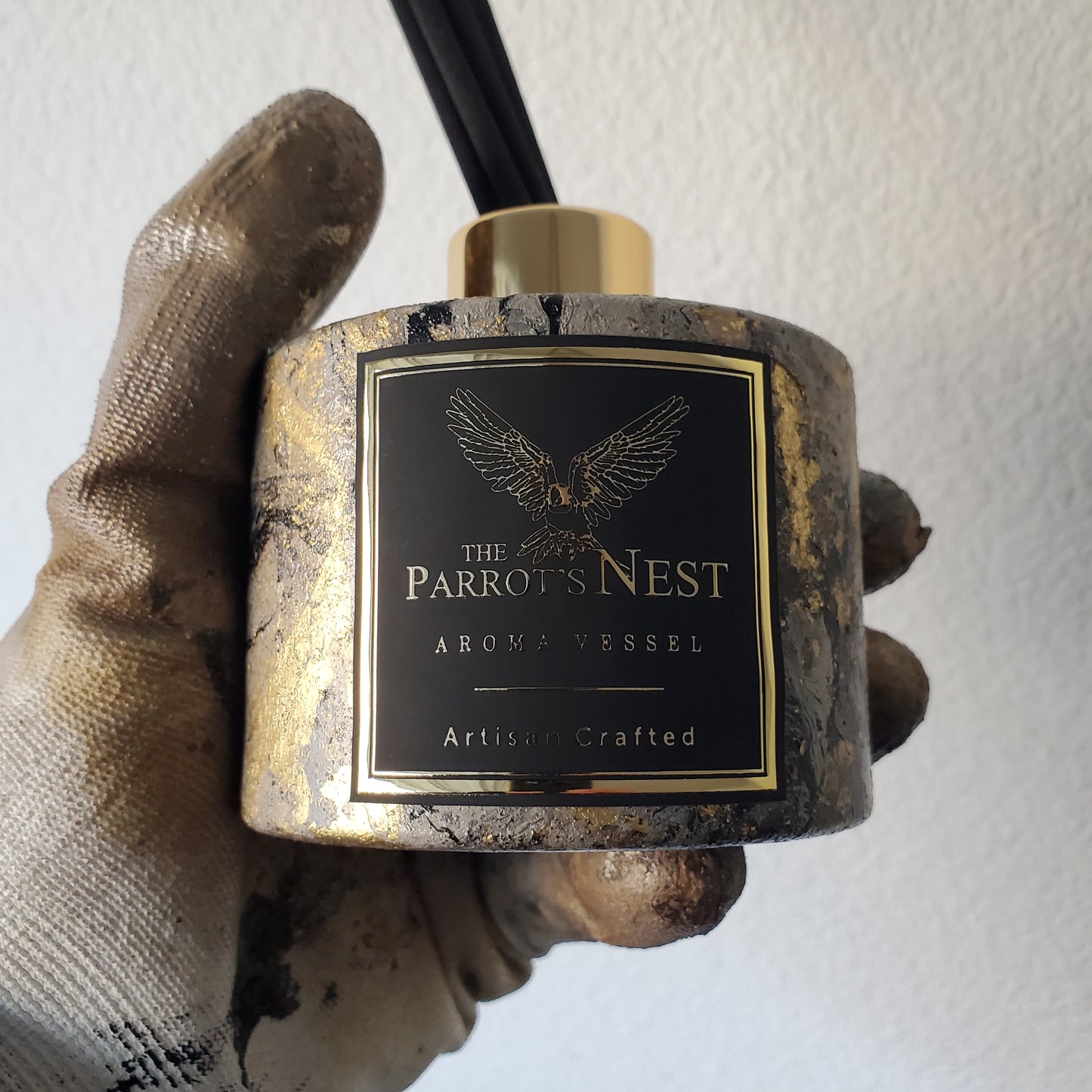 The Parrot's Nest Artisan Reed Diffuser Set | Unique Design #RG00012 | Choose Fragrance