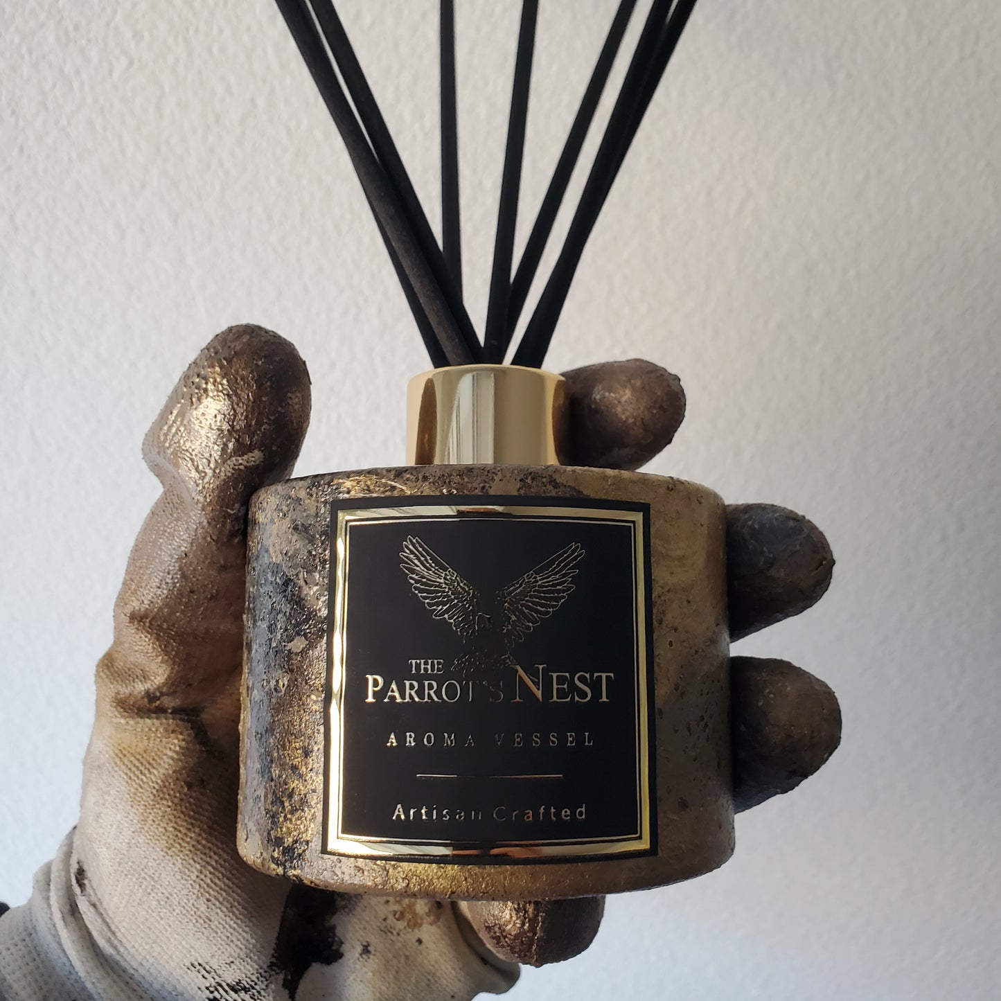 The Parrot's Nest Artisan Reed Diffuser Set | Unique Design #RG0003 | Choose Fragrance