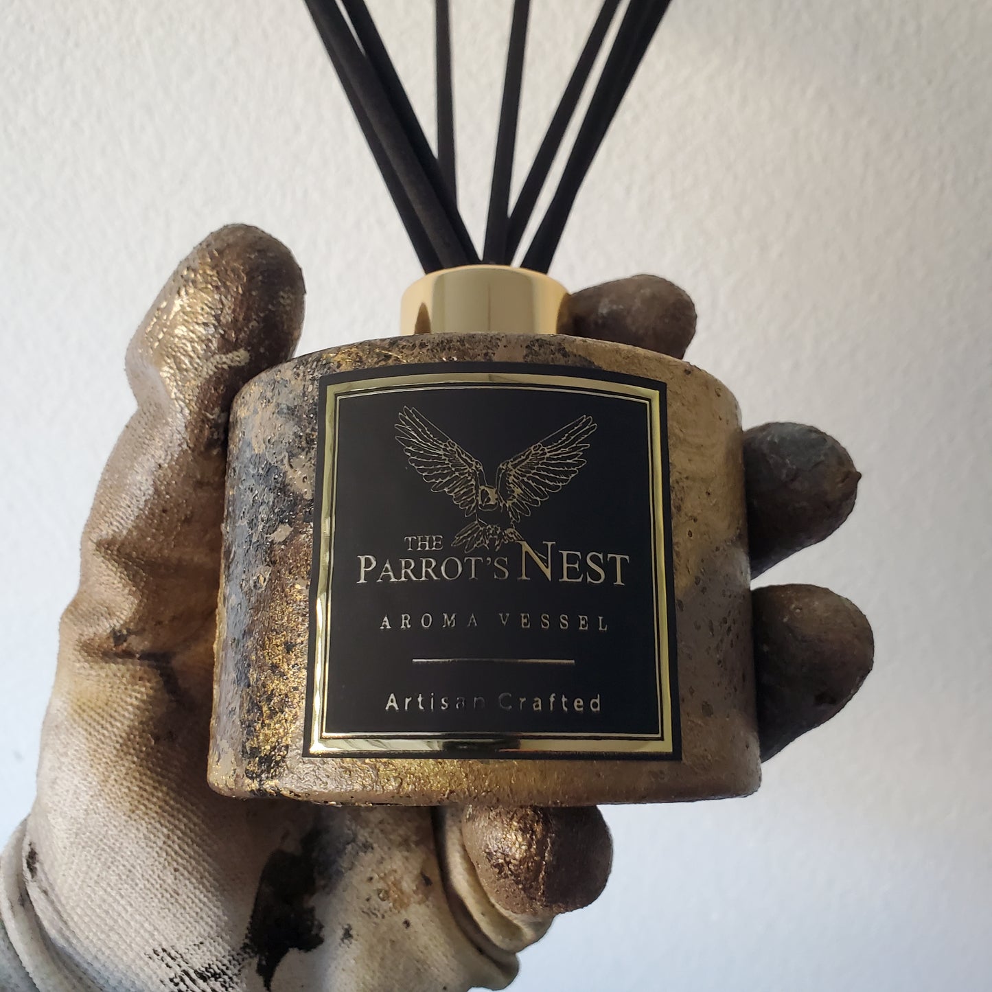 The Parrot's Nest Artisan Reed Diffuser Set | Unique Design #RG0003 | Choose Fragrance