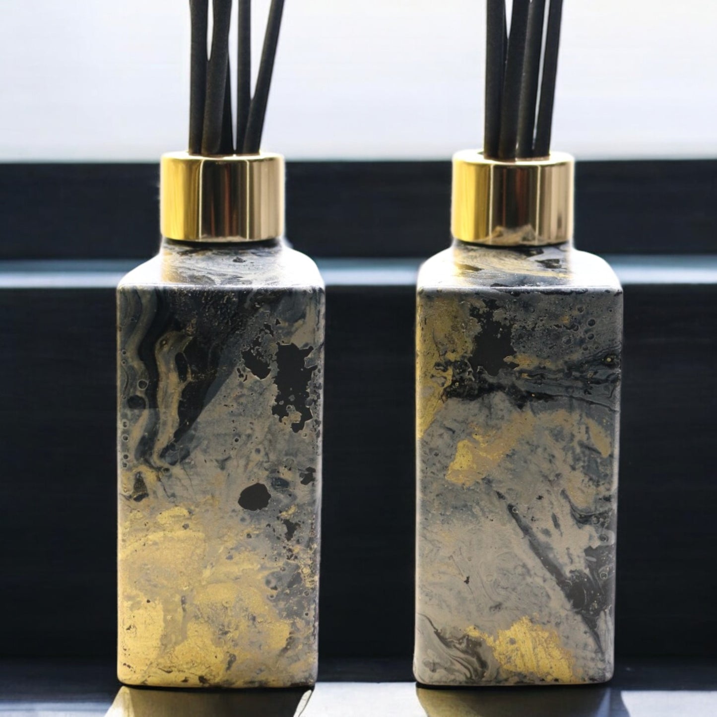The Parrot's Nest Artisan Reed Diffuser Set | Unique Design #BGW004 | Choose Fragrance