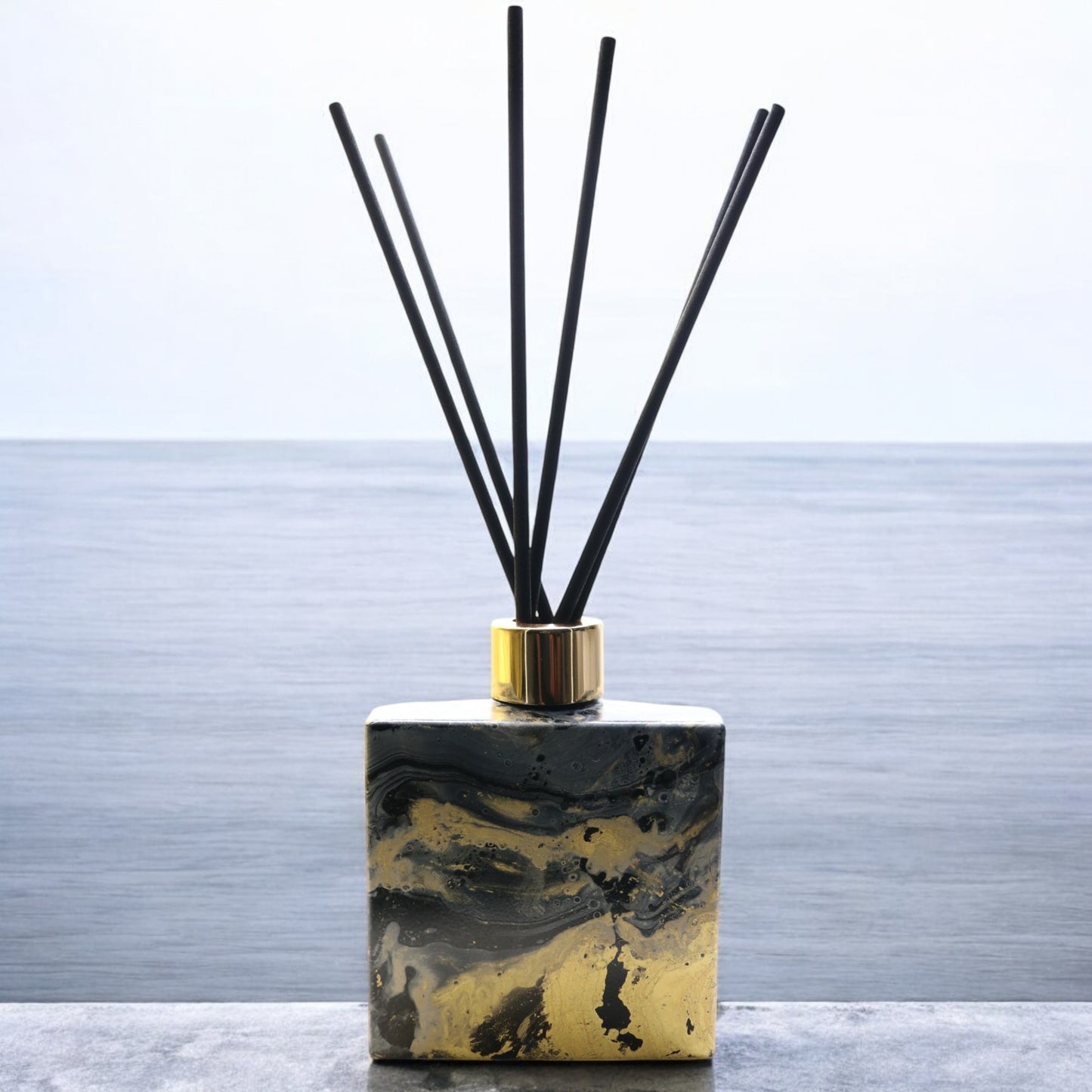 The Parrot's Nest Artisan Reed Diffuser Set | Unique Design #BGW004 | Choose Fragrance