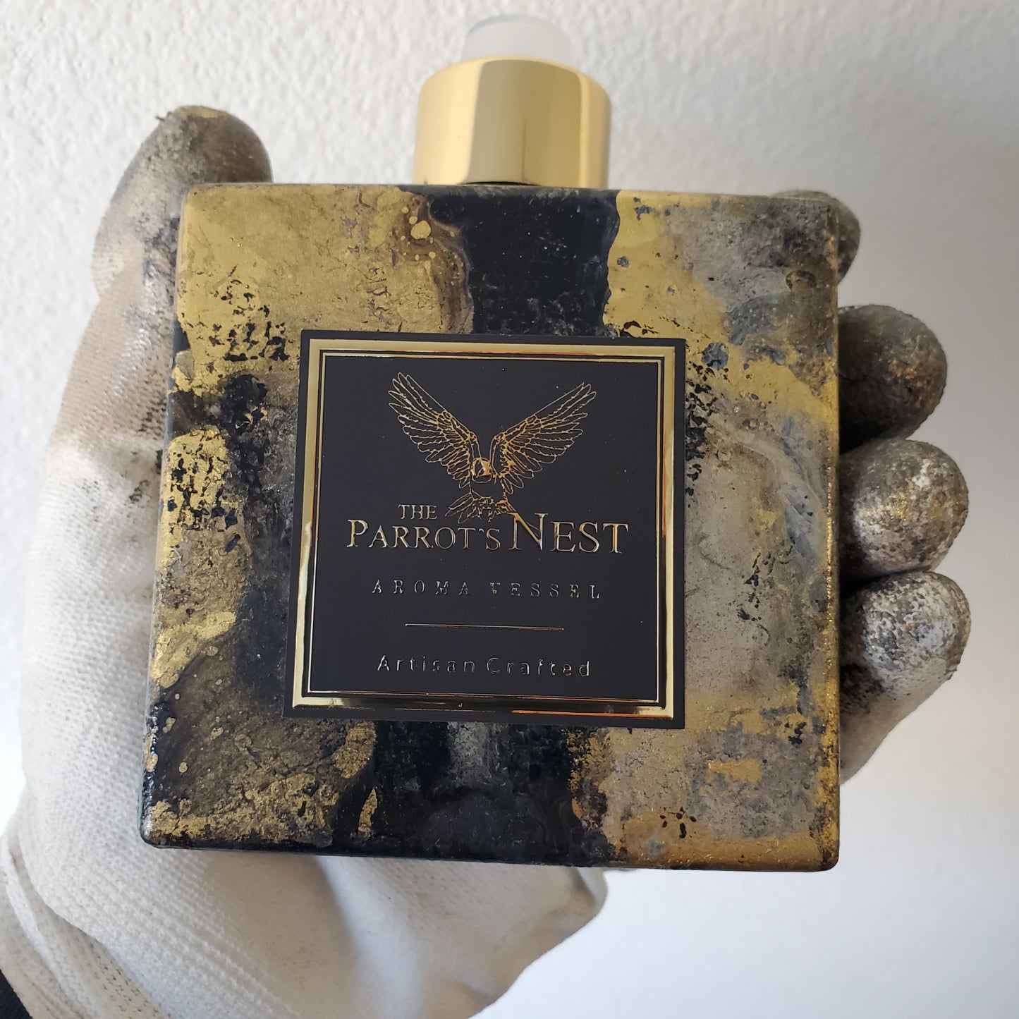 The Parrot's Nest Artisan Reed Diffuser Set | Unique Design #BTG001 | Choose Fragrance