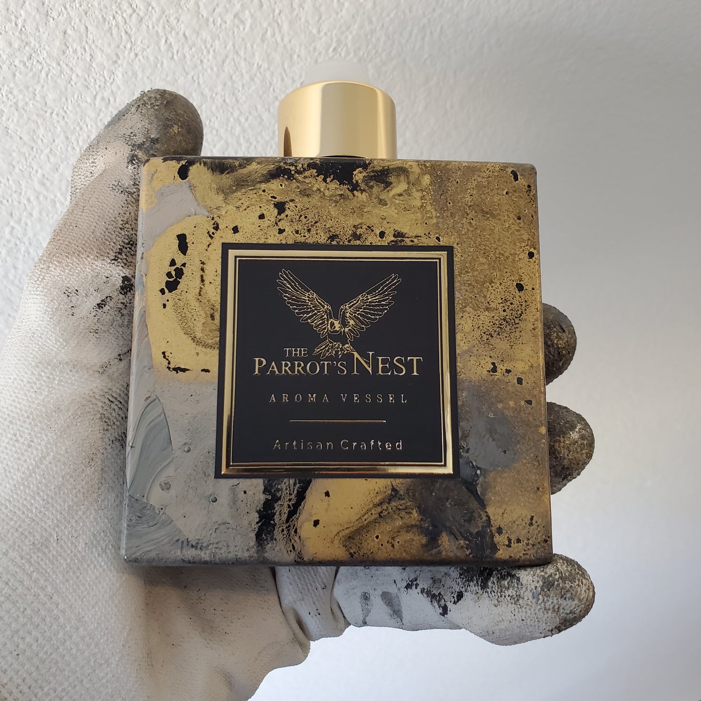 The Parrot's Nest Artisan Reed Diffuser Set | Unique Design #TBG001 | Choose Your Fragrance