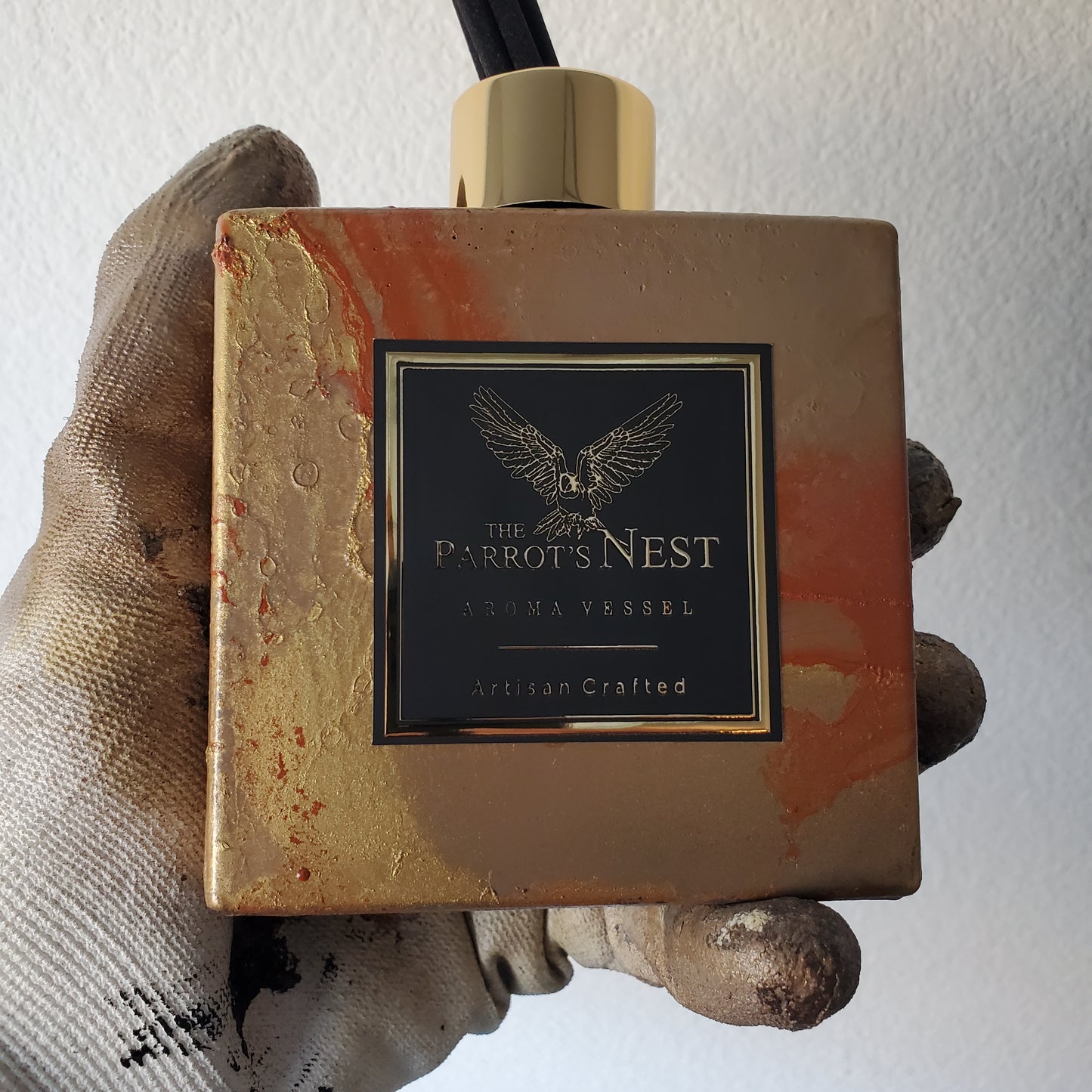 The Parrot's Nest Artisan Reed Diffuser Set | Unique Design #SG0018 | Choose Fragrance
