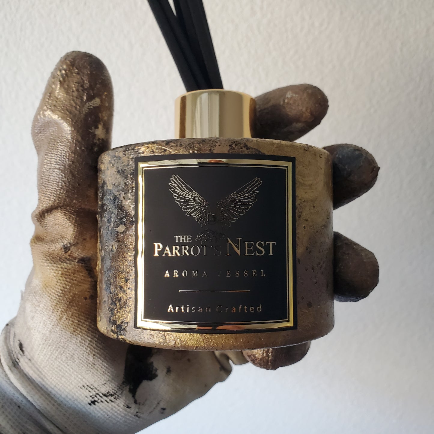 The Parrot's Nest Artisan Reed Diffuser Set | Unique Design #RG0003 | Choose Fragrance