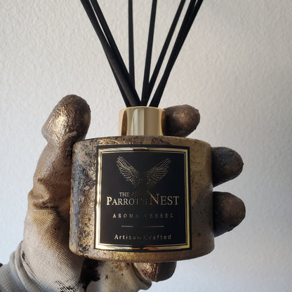 The Parrot's Nest Artisan Reed Diffuser Set | Unique Design #RG0003 | Choose Fragrance
