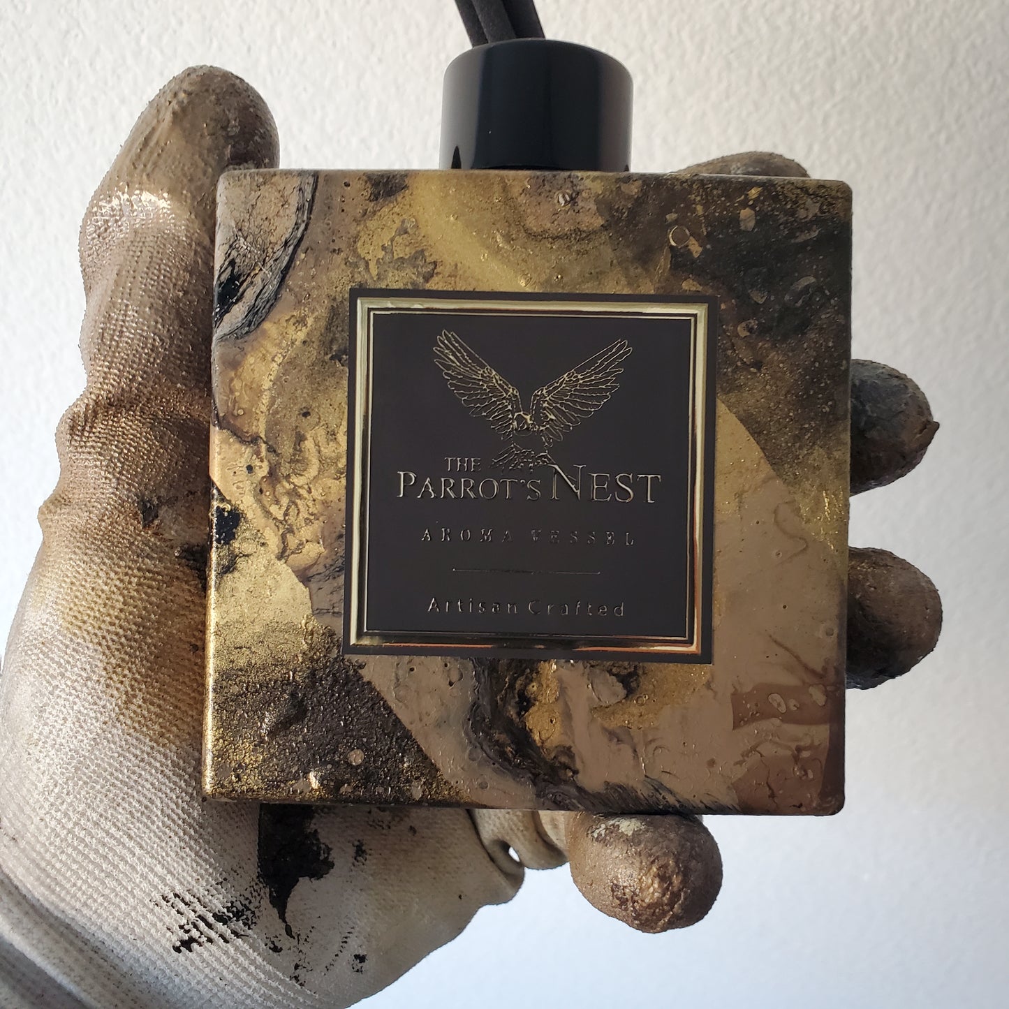The Parrot's Nest Artisan Reed Diffuser Set | Unique Design #SGB001 | Choose Fragrance