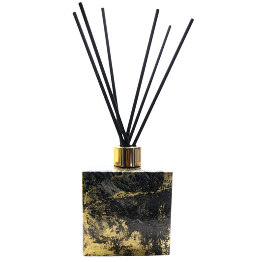 The Parrot's Nest Artisan Reed Diffuser Set | Unique Design #BGW001 | Choose Fragrance
