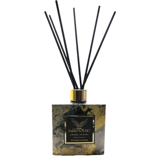 The Parrot's Nest Artisan Reed Diffuser Set | Unique Design #BGW004 | Choose Fragrance