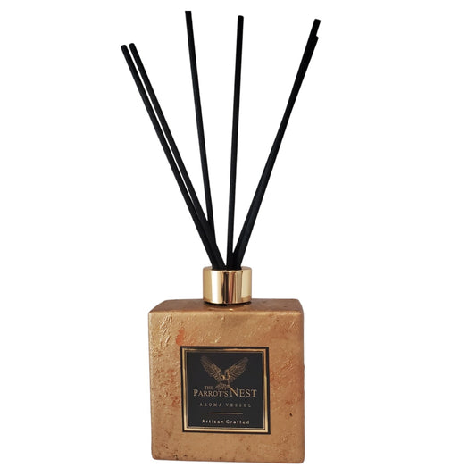 The Parrot's Nest Artisan Reed Diffuser Set | Unique Design #SG0017 | Choose Fragrance